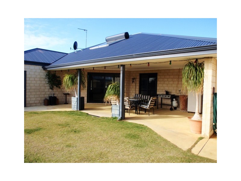 8 PEACEFUL BAY PARADE, Jurien Bay WA 6516