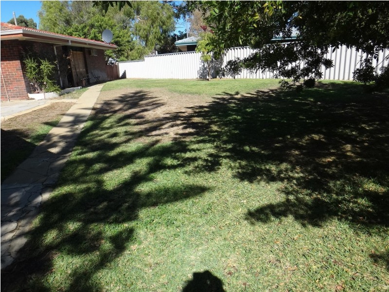 6 BELL COURT, Leeman WA 6514