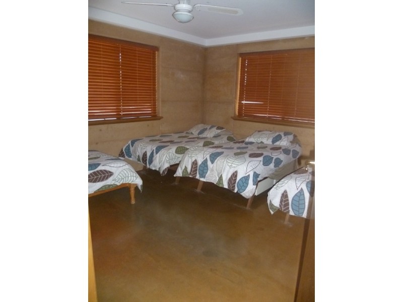 16 Heales Way, Green Head WA 6514