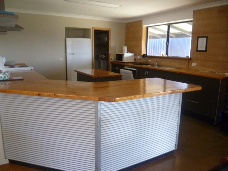 16 Heales Way, Green Head WA 6514