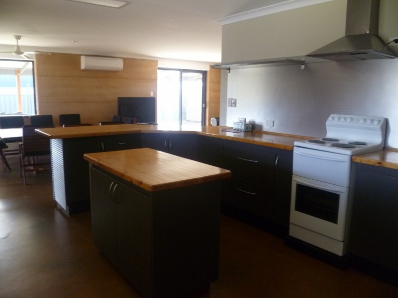 16 Heales Way, Green Head WA 6514