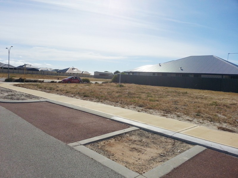 21 (L471) BETTONG AVENUE cnr APIUM WAY, Jurien Bay WA 6516