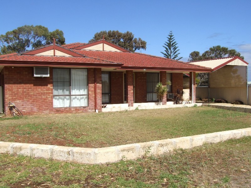 1 BANKSIA CLOSE, Leeman WA 6514