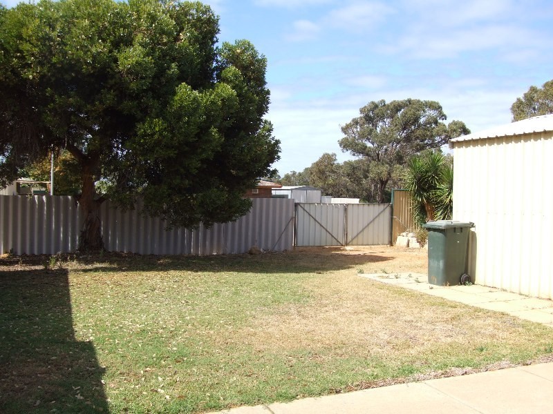 1 BANKSIA CLOSE, Leeman WA 6514