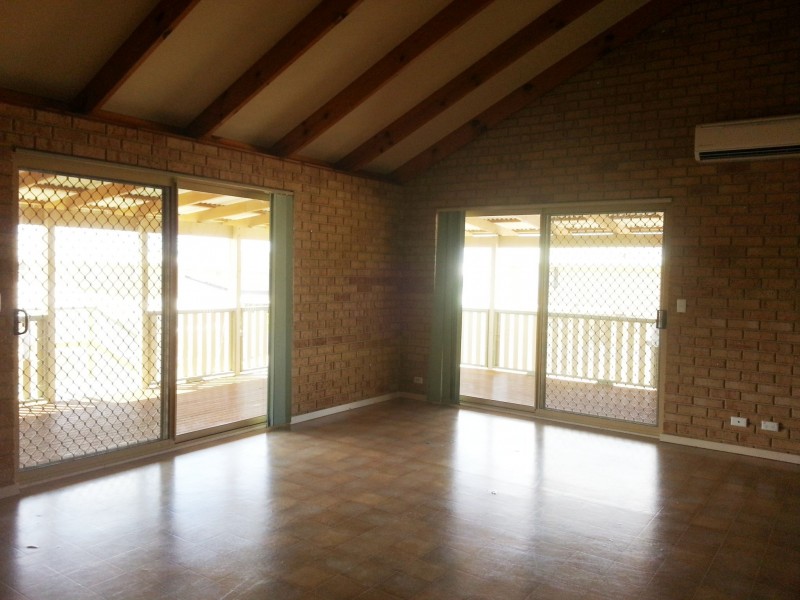 9 KARLEEN LANE, Jurien Bay WA 6516