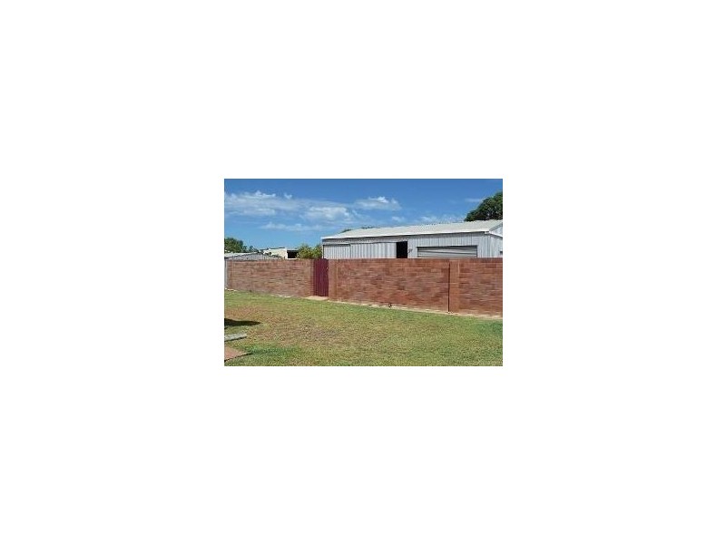 25 NAIRN STREET, Leeman WA 6514