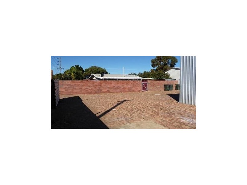 25 NAIRN STREET, Leeman WA 6514