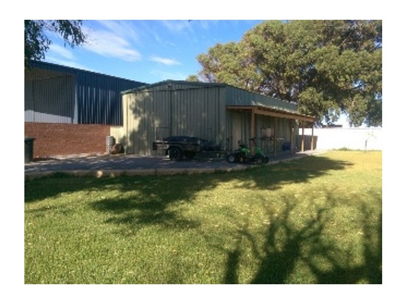 33 Green Head Rd, Green Head WA 6514