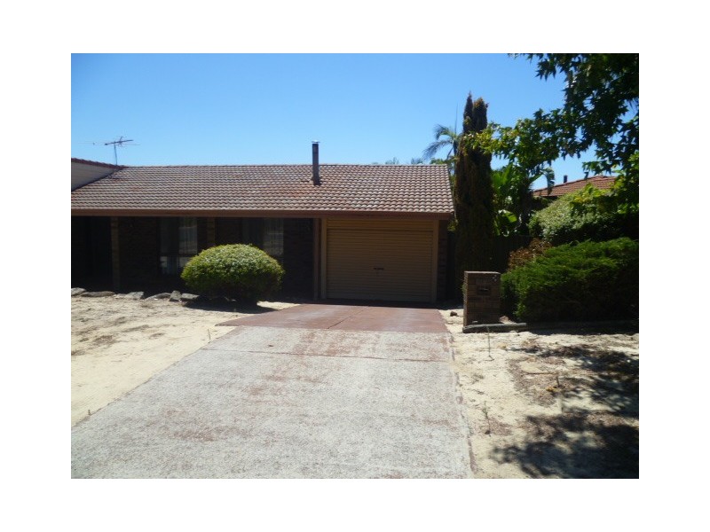 28 Towerhill Rd, Alexander Heights WA 6064