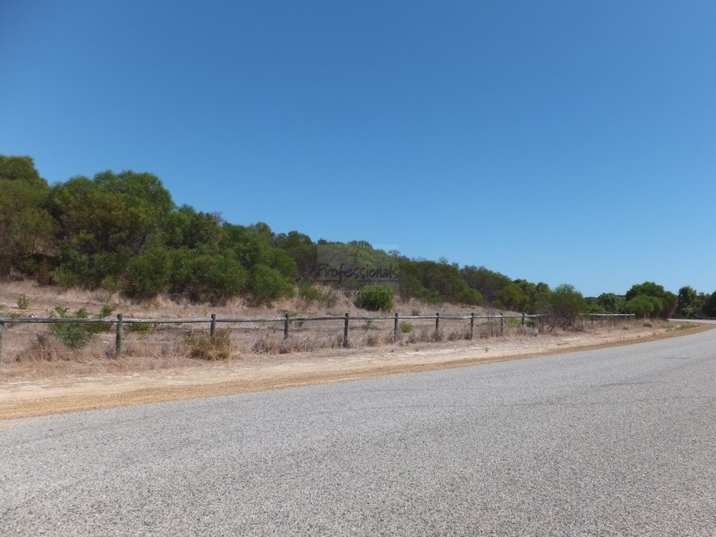 31 (Lot 100) Marine Drive, Jurien Bay WA 6516