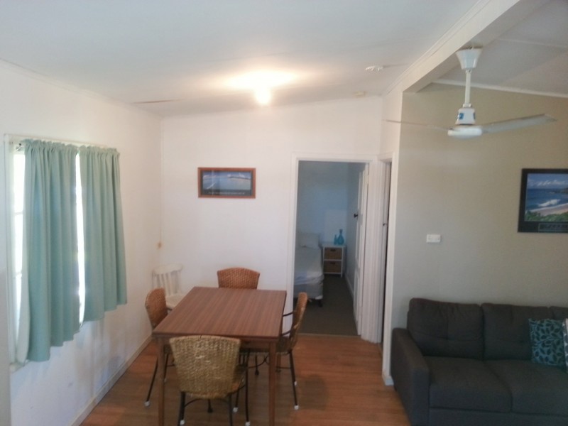 16 BONHAM STREET, Leeman WA 6514