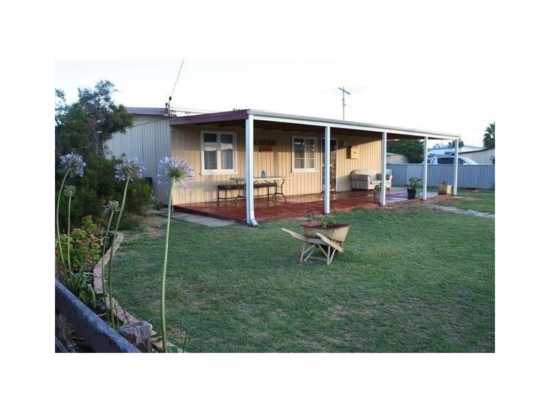 16 BONHAM STREET, Leeman WA 6514