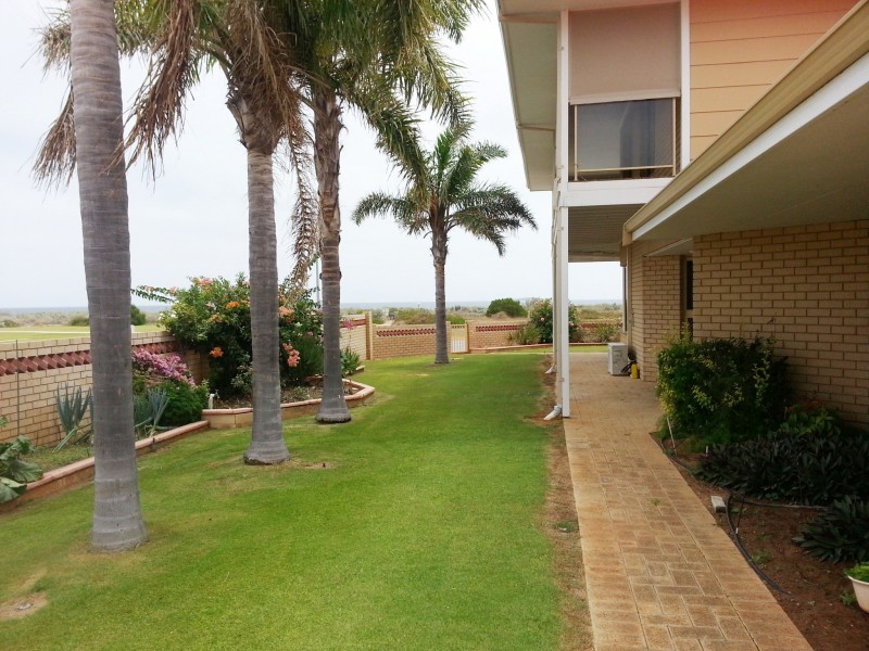 9 HEATON STREET, Jurien Bay WA 6516