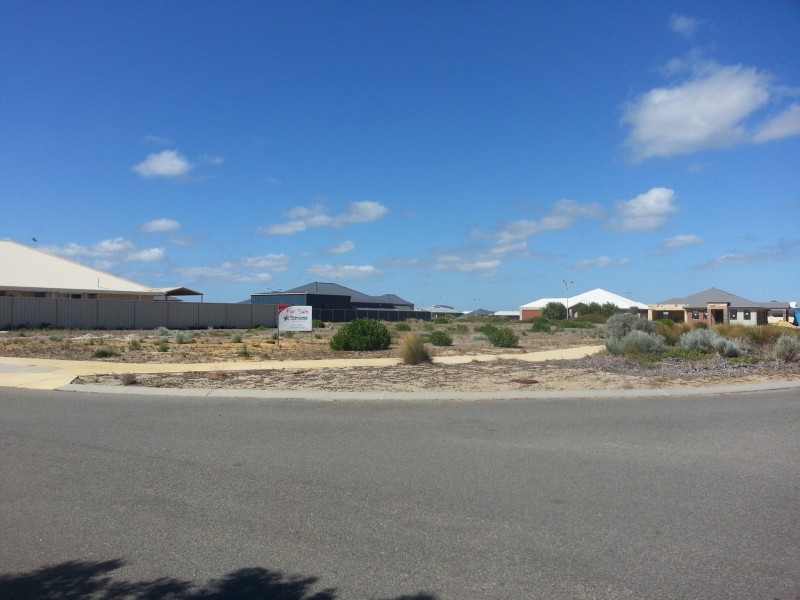 LOT 788 MIDDLETON BLVD cnr BEACHRIDGE DVE, Jurien Bay WA 6516
