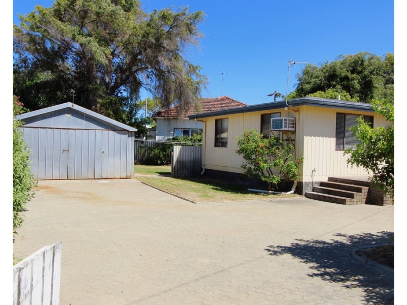 2 Osprey Close, Jurien Bay WA 6516