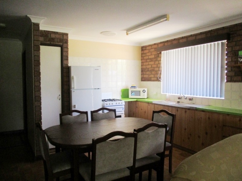 Unit 10 Ocean Beach Chalets, Jurien Bay WA 6516