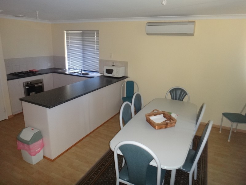 19/2 CASUARINA CRESCENT – UNIT 19 OCEAN BEACH CHALETS, Jurien Bay WA 6516