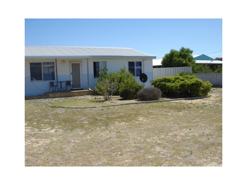 23 Agonis Street, Leeman WA 6514