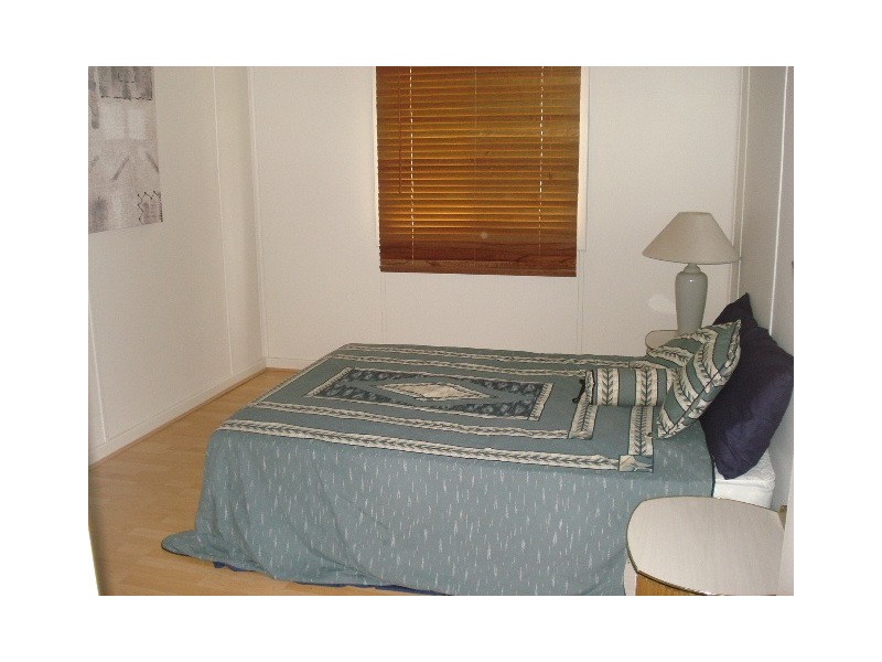 10 Hamersley Street, Jurien Bay WA 6516