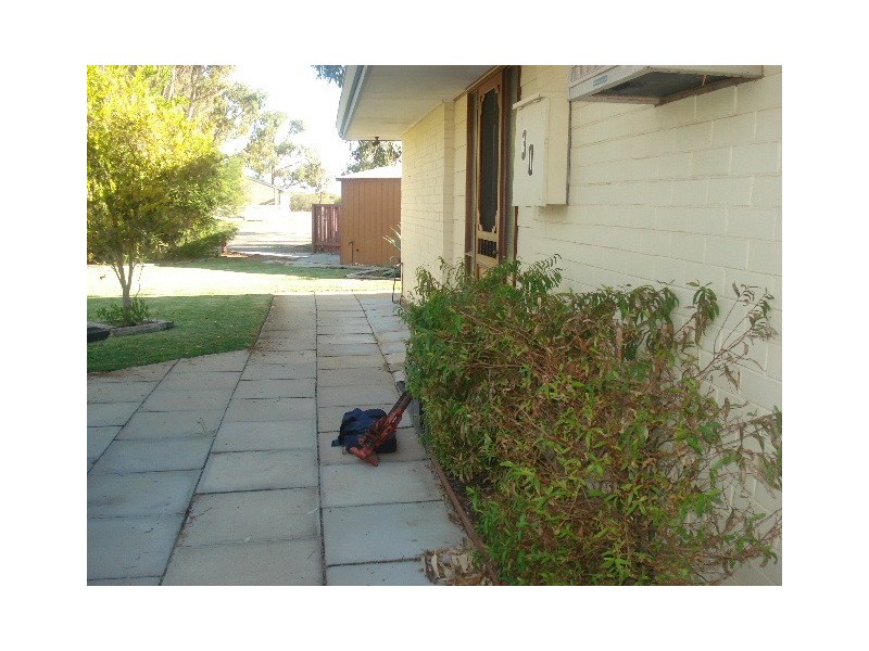 30 Thomas Street, Leeman WA 6514