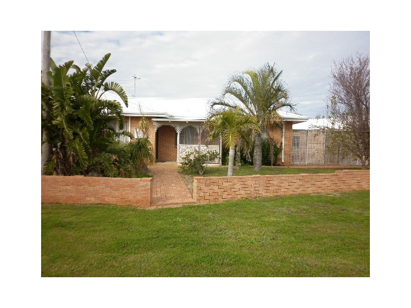 10 Tuart Street, Leeman WA 6514