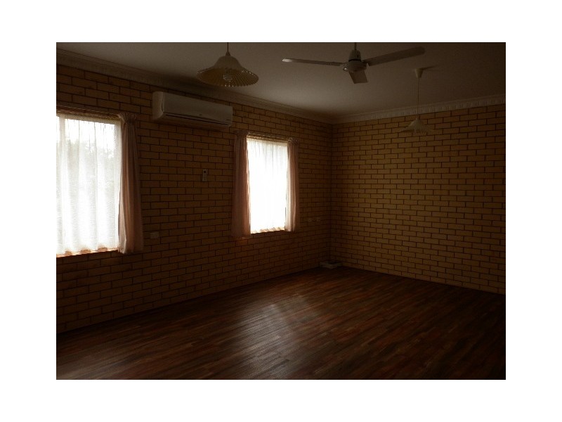 10 Tuart Street, Leeman WA 6514