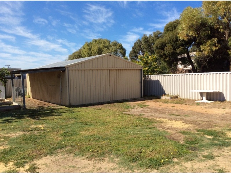 5 MALAGA COURT, Cervantes WA 6511