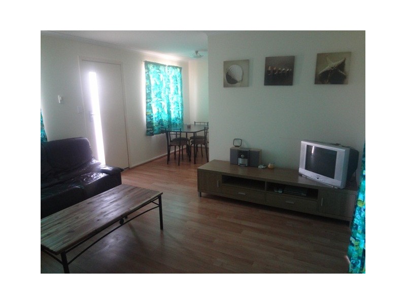 1b Hastings St, Jurien Bay WA 6516