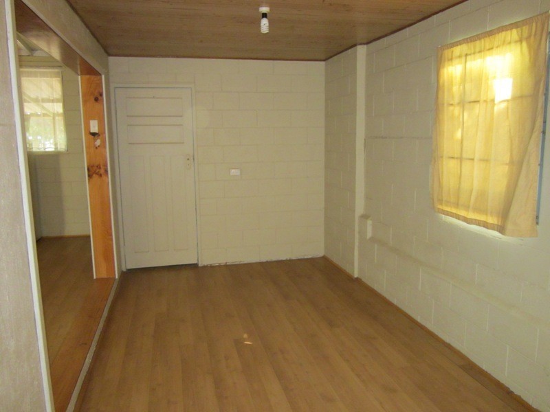 11 TUART STREET, Leeman WA 6514