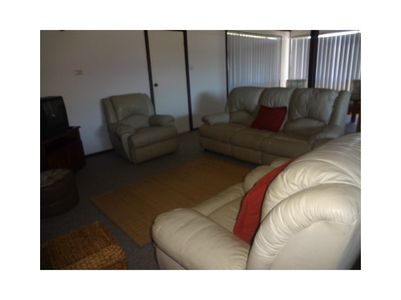 11 Bluewater Drive, Jurien Bay WA 6516