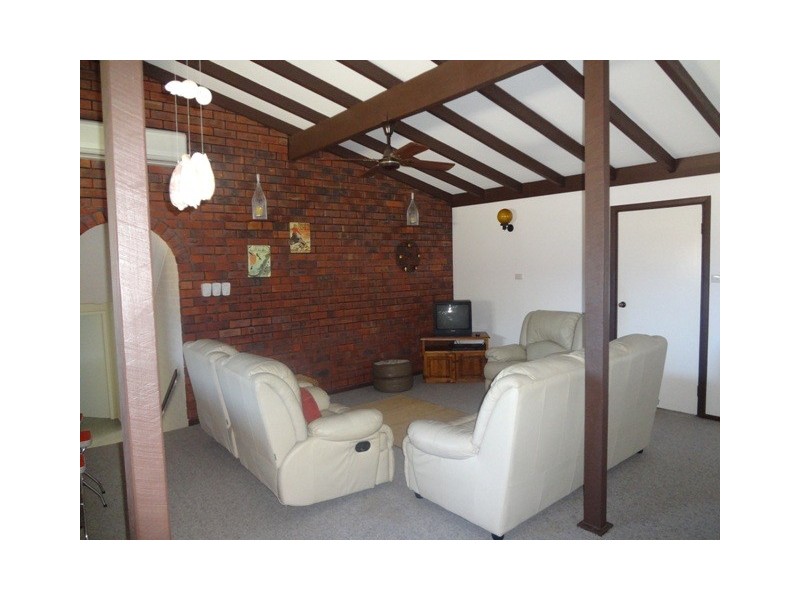 11 Bluewater Drive, Jurien Bay WA 6516