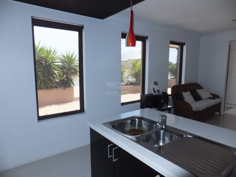 16 (LOT 354) PINETREE CIRCUIT, Jurien Bay WA 6516