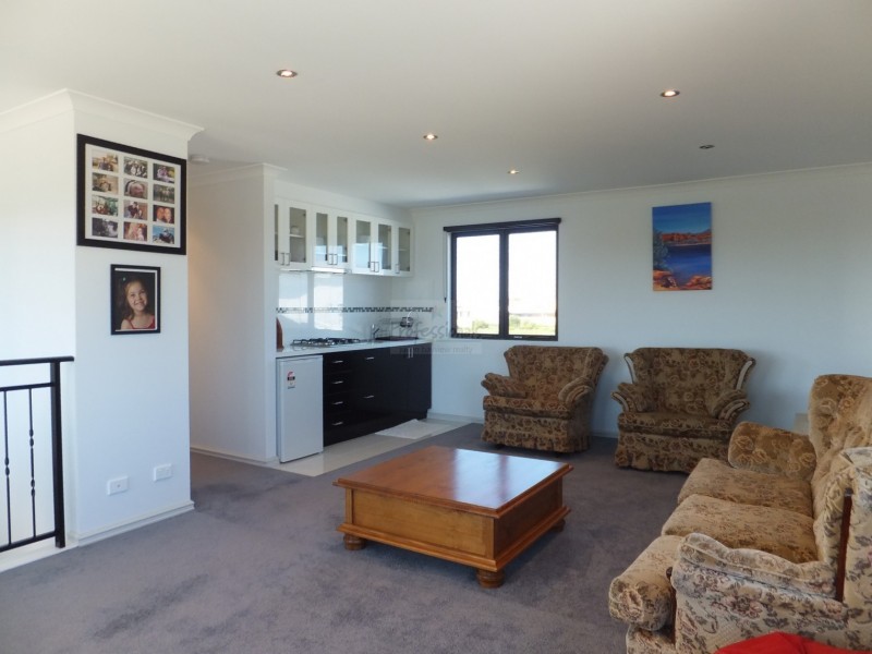 16 (LOT 354) PINETREE CIRCUIT, Jurien Bay WA 6516