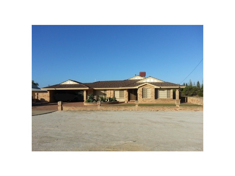 4 HASTING STREET, Jurien Bay WA 6516