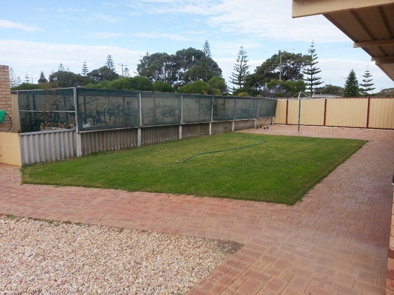 4 HASTING STREET, Jurien Bay WA 6516