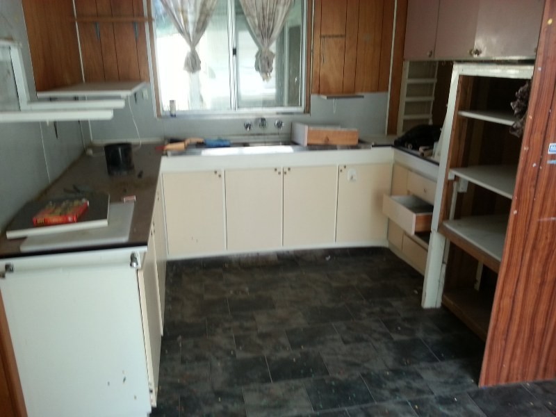 98 THOMAS STREET, Leeman WA 6514