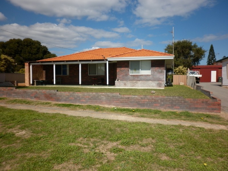 21 Lindsay Street, Jurien Bay WA 6516