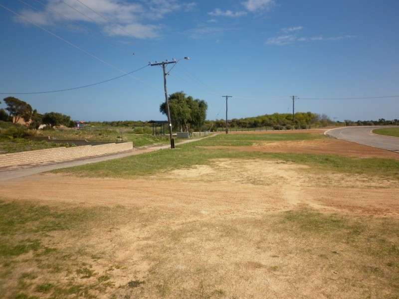 21 Lindsay Street, Jurien Bay WA 6516