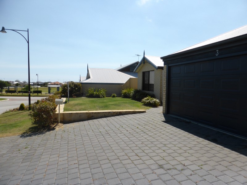 3 Saintfield Corner, Ridgewood WA 6030