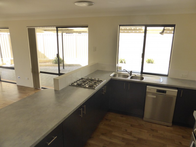 3 Saintfield Corner, Ridgewood WA 6030