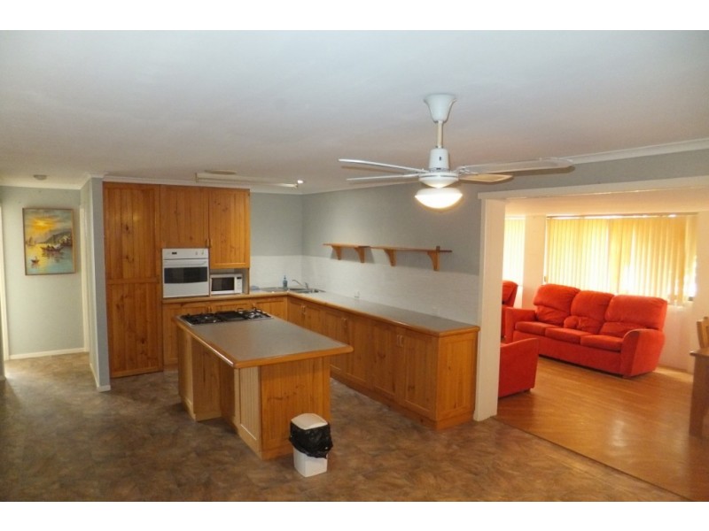 Unit 3/2 Casuarina Crescent, Jurien Bay WA 6516