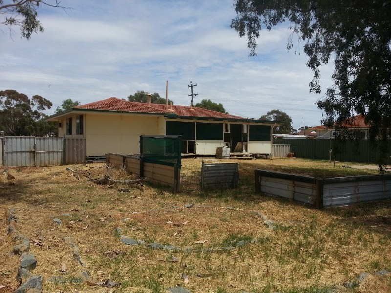 9 BOWMAN STREET, Carnamah WA 6517