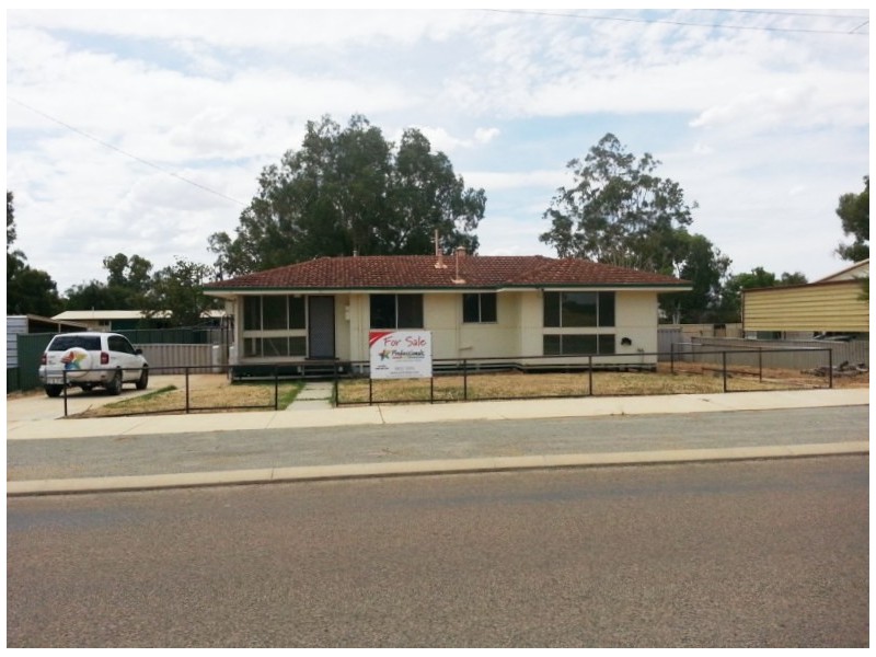 9 BOWMAN STREET, Carnamah WA 6517