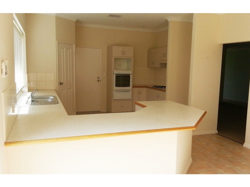 64 LESUEUR DRIVE, Jurien Bay WA 6516