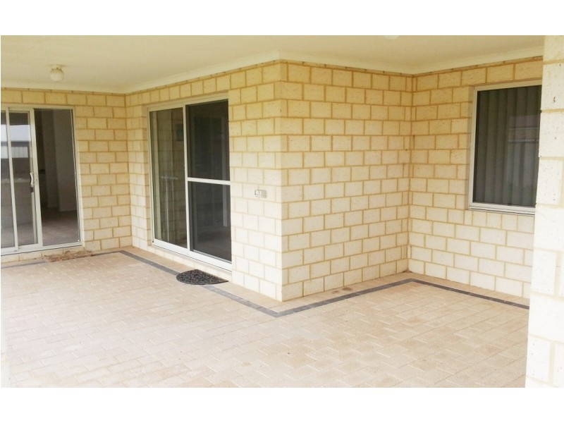 64 LESUEUR DRIVE, Jurien Bay WA 6516