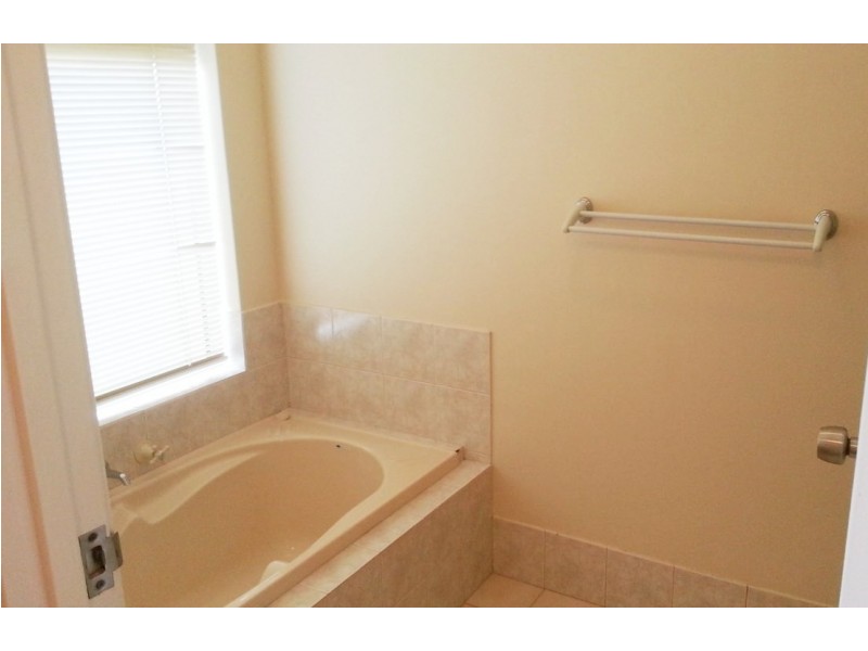 64 LESUEUR DRIVE, Jurien Bay WA 6516