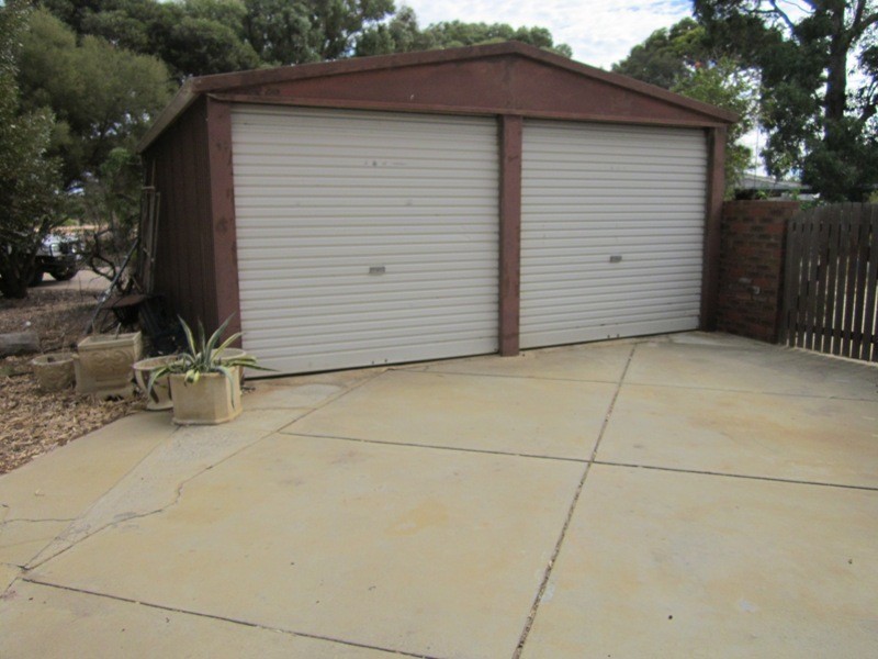 1 JONES STREET, Leeman WA 6514