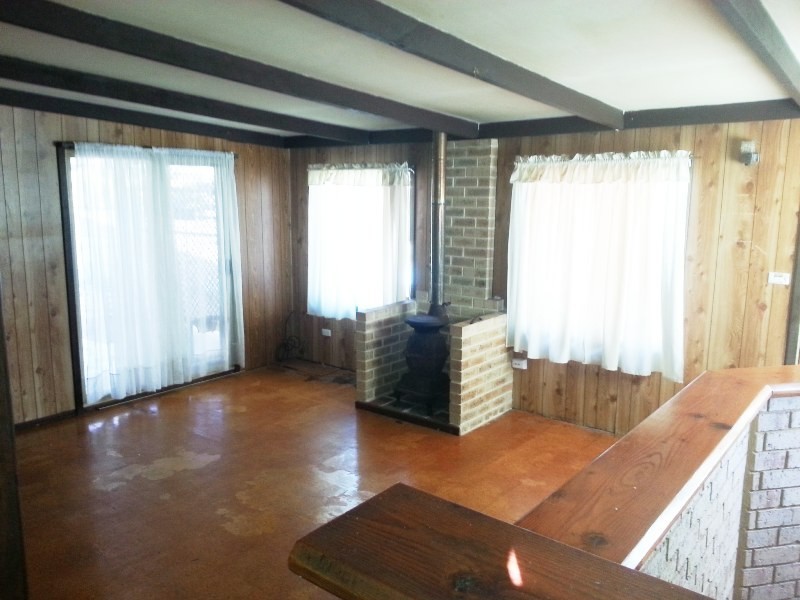 8 BONHAM STREET, Leeman WA 6514