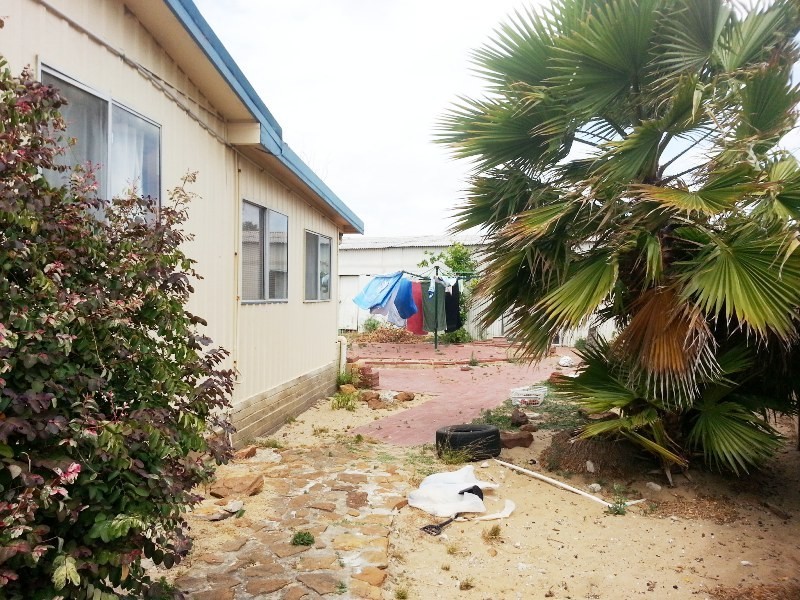 8 BONHAM STREET, Leeman WA 6514