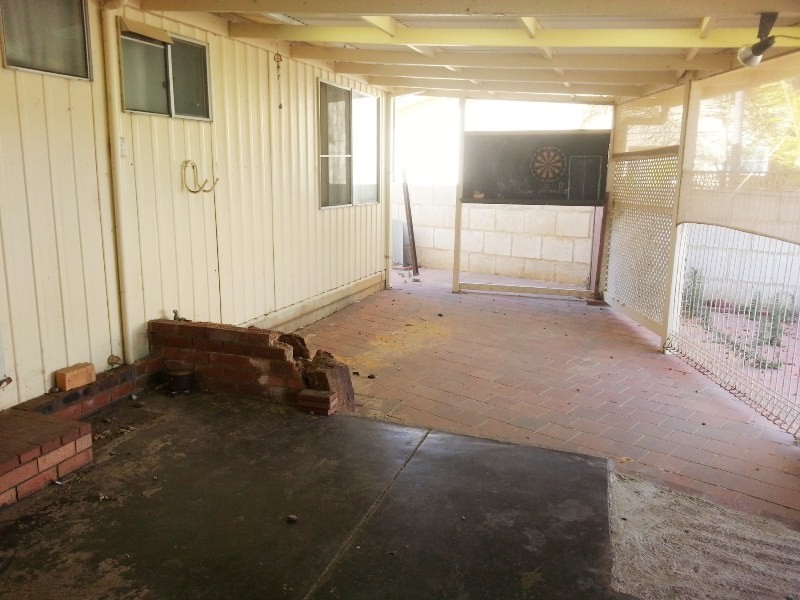 8 BONHAM STREET, Leeman WA 6514